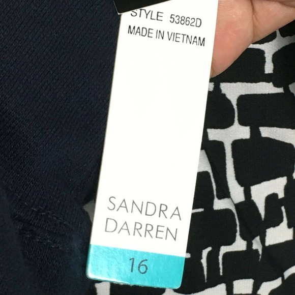 NWT‎ Sandra Darren Dress Womens Sz 16 Black White Patterned Stretch Short Sleeve - Picture 11 of 11